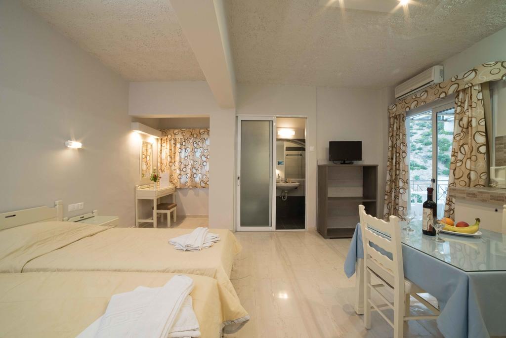 Athena Apartments Agia Galini  Exterior photo